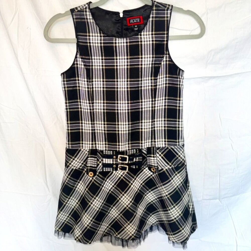 Sleeveless plaid dress with shiny buckles and lace hem